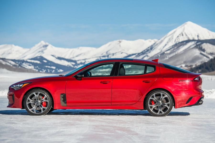  Kia Stinger GT AWD (CK) 2017 года  (NA) (фото 27 из 42)